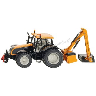 Traktor Valtra z kosiarką Kuhn
