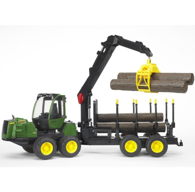 Bruder 02133 Ładowacz John Deere 1210E z chwytakiem i 4 pniami
