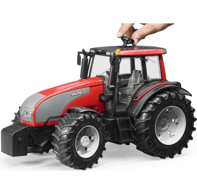 Bruder 03070 Traktor Valtra T 191