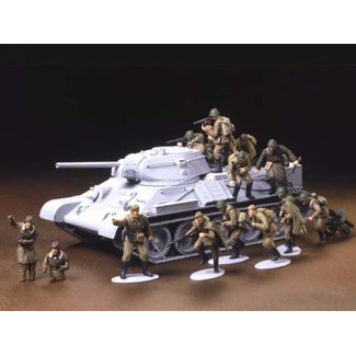 Tamiya 32521 1/48 WWII Russian Infantry and Tank Crew Set - foto 3