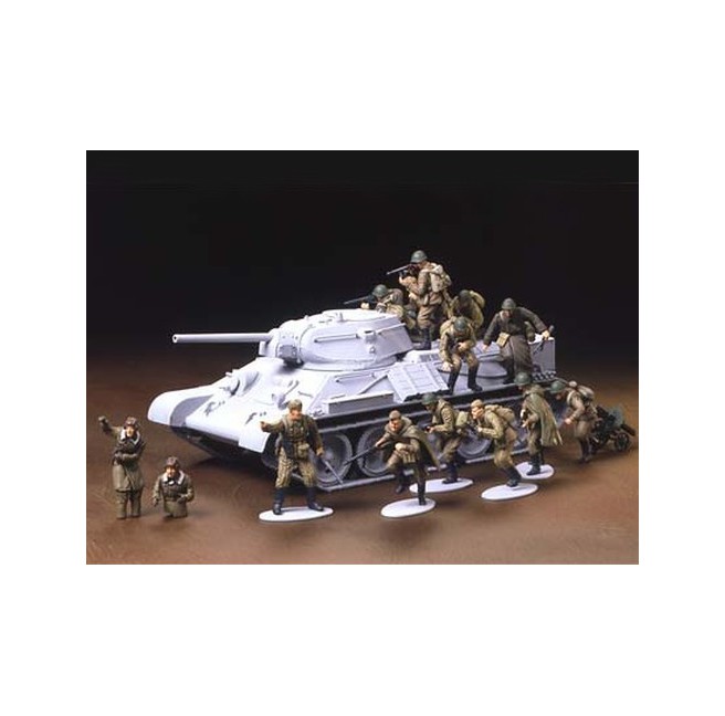 Tamiya 32521 1/48 WWII Russian Infantry and Tank Crew Set - foto 3