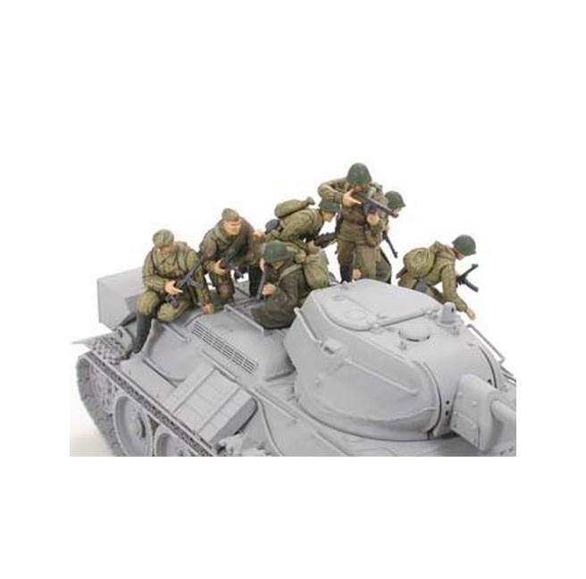 Tamiya 32521 1/48 WWII Russian Infantry and Tank Crew Set - foto 4