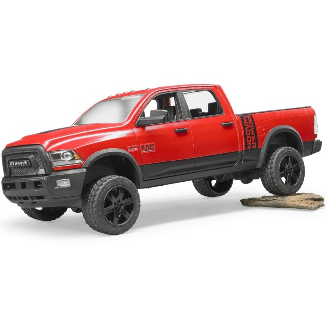 Bruder RAM 2500 Power Wagon – Échelle 1/16 – Pick-up 4x4 Tout-terrain – Portes Ouvrantes, Barre De Direction – Dès 3 Ans – Jouet Robuste