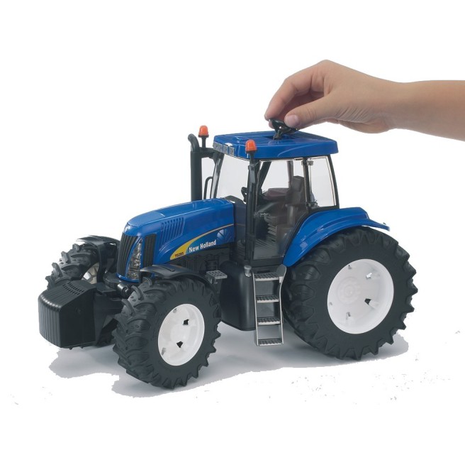 Bruder 03020 Traktor New Holland TG285