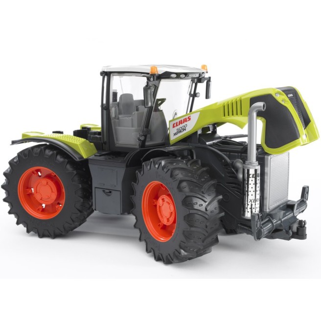 Bruder 03015 Traktor Claas Xerion 5000