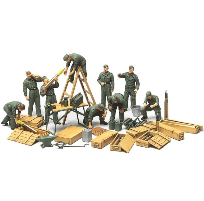 1/48 WWII German Tank Crew Field Maintenance Tamiya 32547