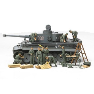 1/48 WWII German Tank Crew Field Maintenance Tamiya 32547