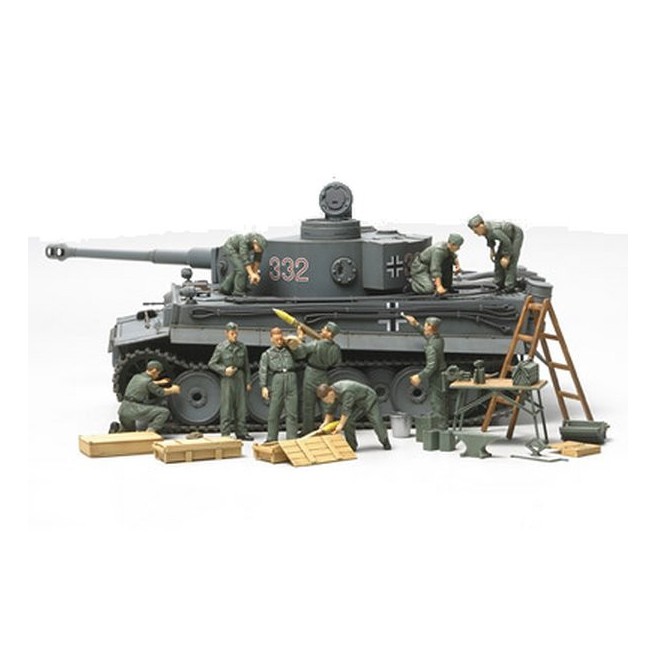 1/48 WWII German Tank Crew Field Maintenance Tamiya 32547
