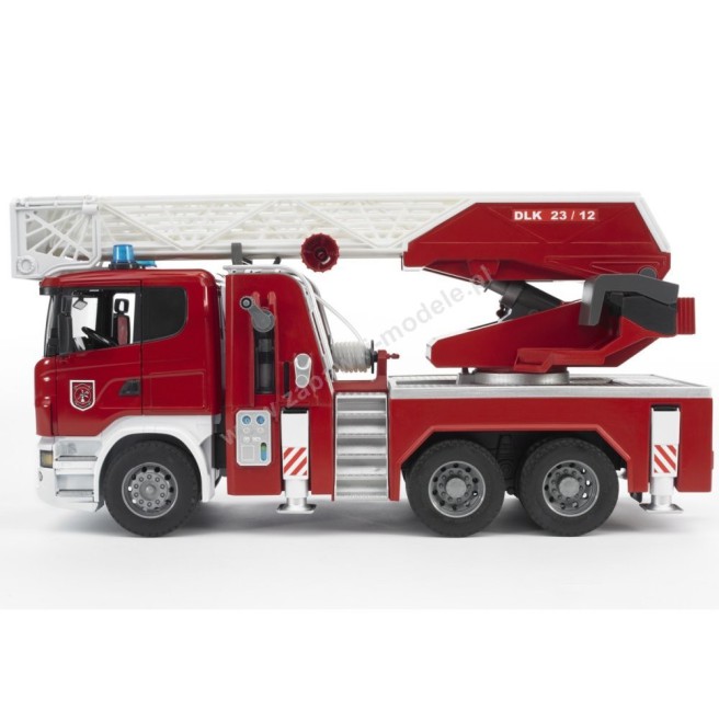 Bruder 03590 Scania R straż pożarna z pompą wodną i modułem sygnalizacyjnym