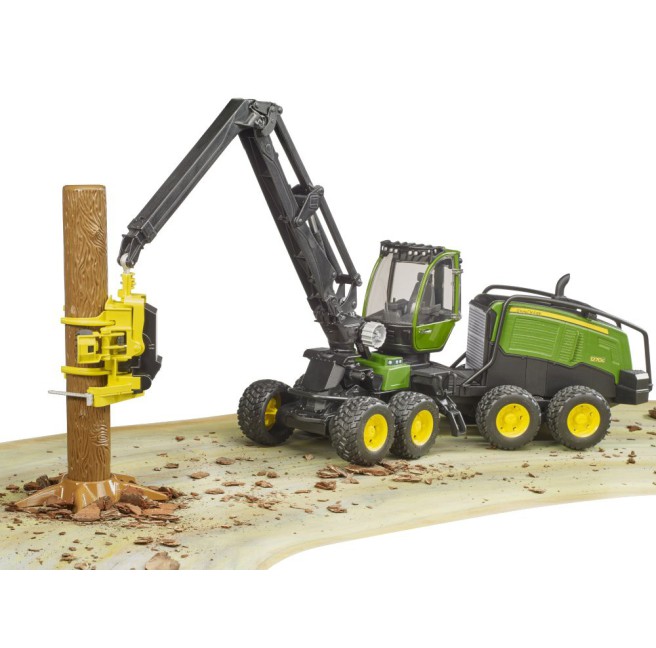 Bruder 02135 | Zabawka Harwester John Deere 1270G z pniem - foto 12 Bruder 02135 | Zabawka Harwester John Deere 1270G z pniem - foto 12