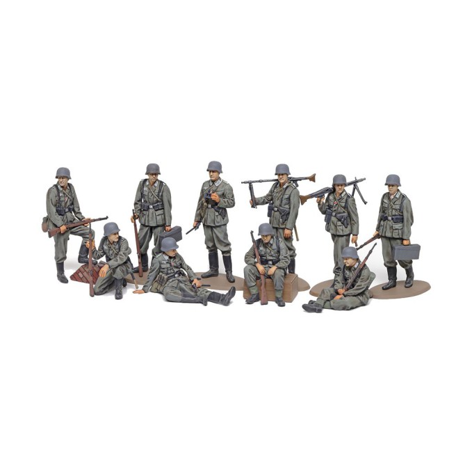 WWII Wehrmacht Infantry Figures Kit 1/48 by Tamiya