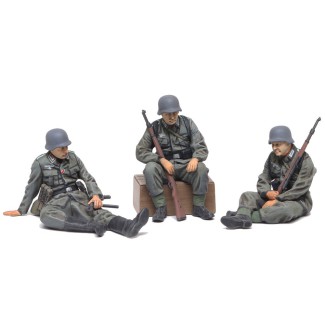 WWII Wehrmacht Infantry Figures Kit 1/48 by Tamiya
