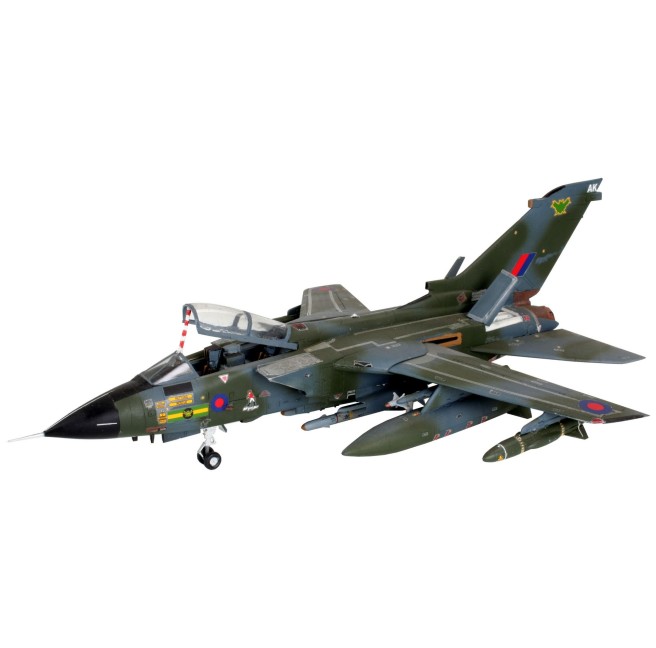 Tornado GR.1 RAF aircraft model in 1:72 scale by Revell