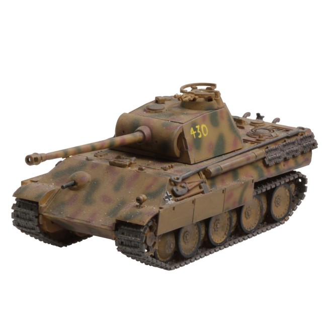 Model of tank PzKpfw V Panther Ausf.G in 1:72 scale