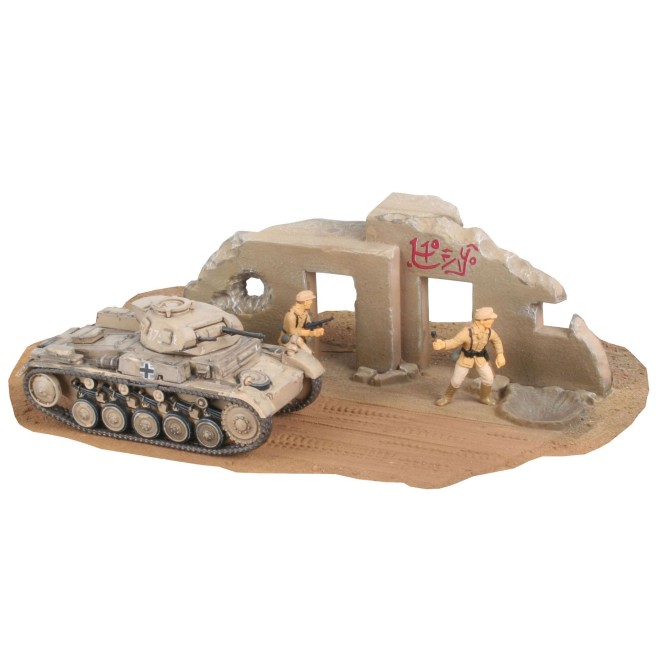 Panzerkampfwagen II tank model in 1:76 scale with soldiers and ruins.