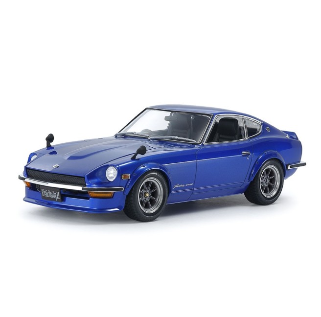 Car model 1:24 Nissan Fairlady 240Z Street-Custom Tamiya 24367 in blue color.