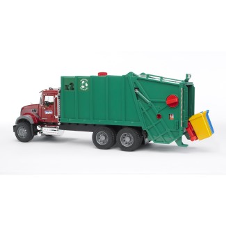 Mack Garbage Truck 02812