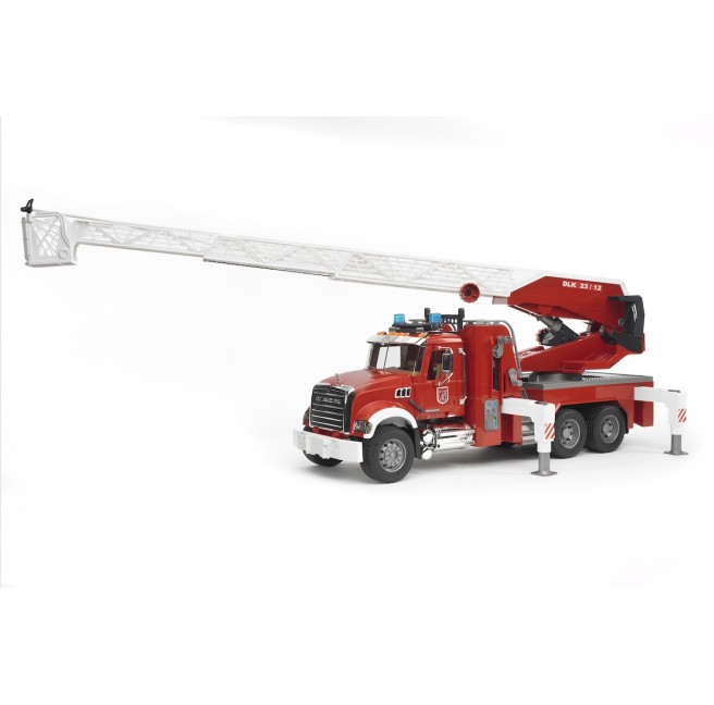 Bruder 02821 Mack Granite straż pożarna z pompą wodną