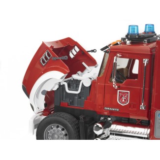 Zabawka Bruder 02821 Mack Granite straż pożarna z pompą