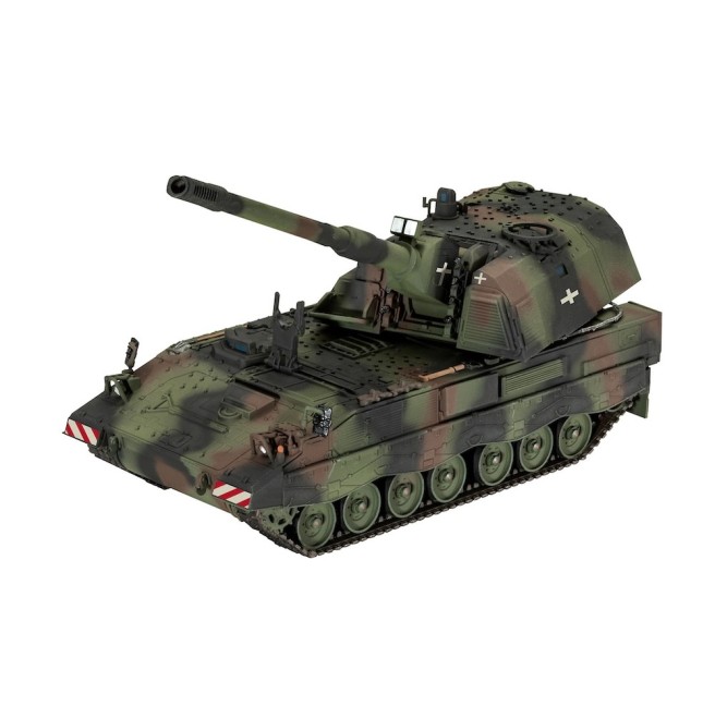 1:1 Scale model 1:72 German Panzerhaubitze 2000 by Revell