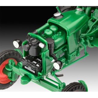 Deutz D30 tractor model in 1:24 scale Deutz D30 tractor model in 1:24 scale